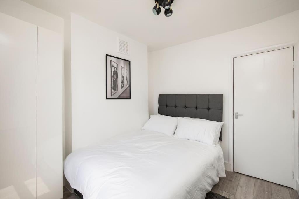 Spacious Serenity In The Heart Of Central London Eksteriør billede